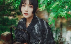 jk女孩坠楼事件